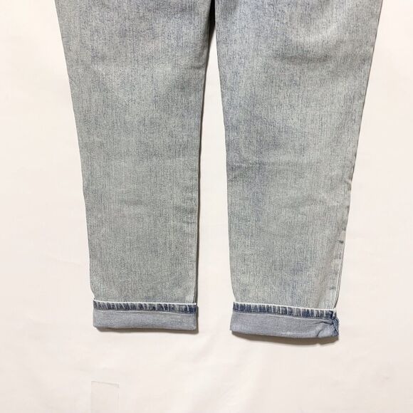 Chico's Womens So Slimming Crop Jeans Size 0 US 4 Light Wash Mis Rise - Picture 6 of 13
